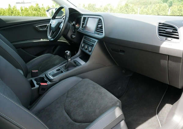 Seat Leon cena 67900 przebieg: 15000, rok produkcji 2020 z Trzemeszno małe 631